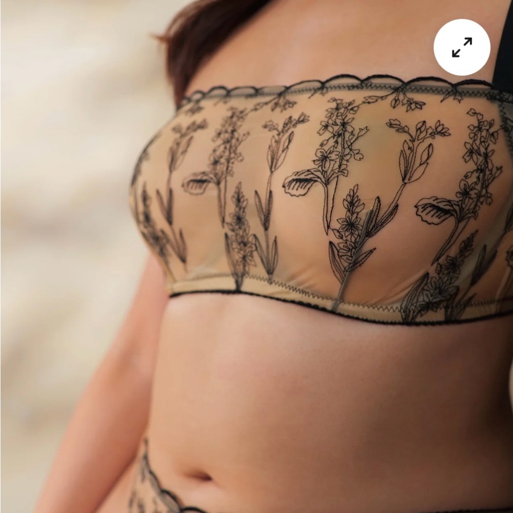 Kim High Neck Floral Embroidered Bralette